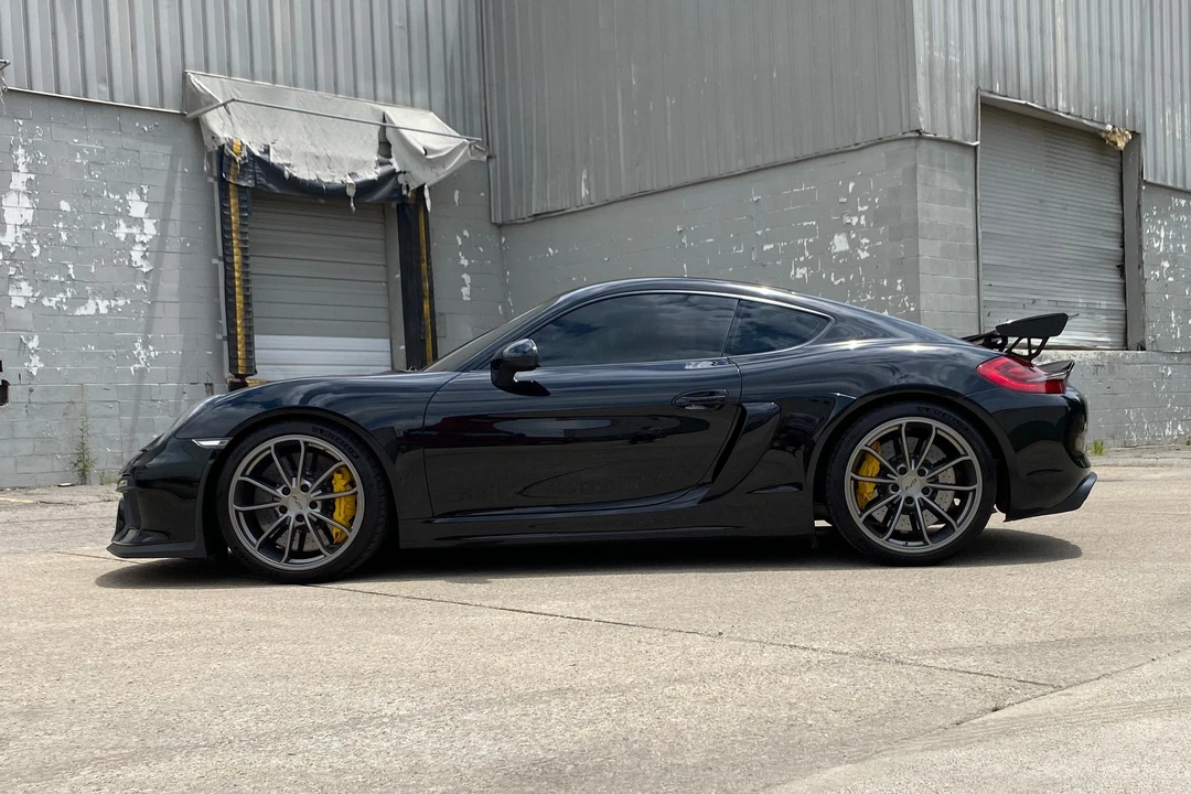 2016 Porsche 981 Cayman GT4 - Image 12 of 31