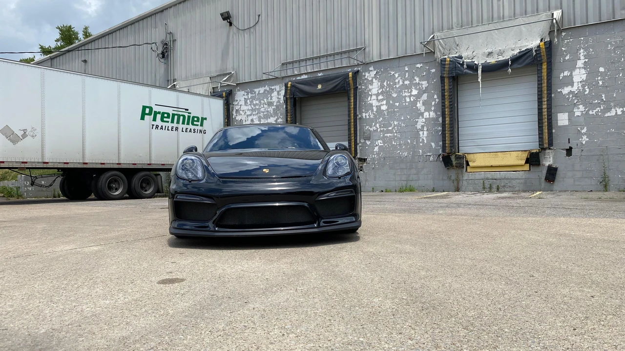 2016 Porsche 981 Cayman GT4 - Image 6 of 31