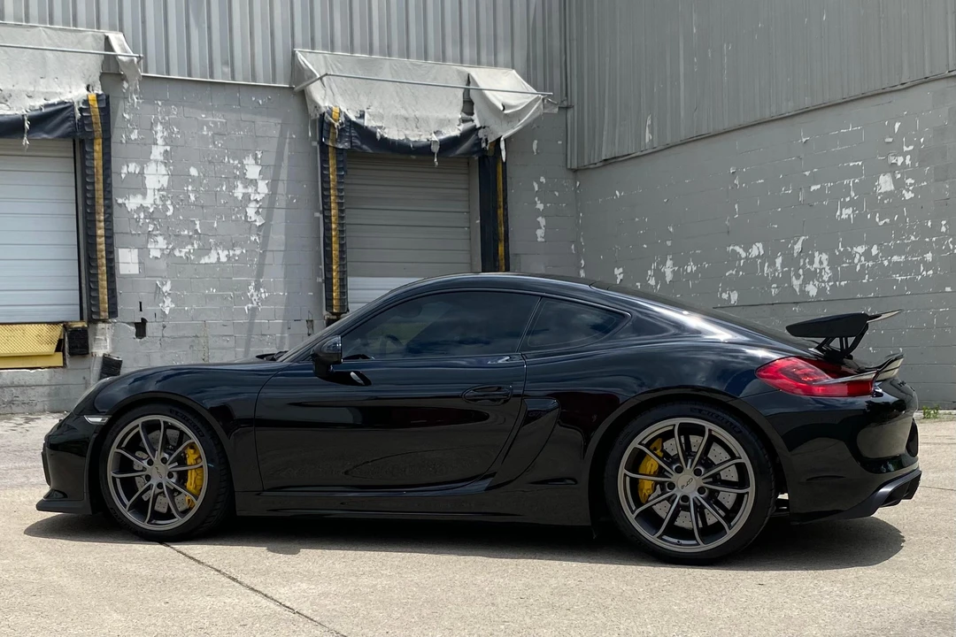 2016 Porsche 981 Cayman GT4 - Image 13 of 31