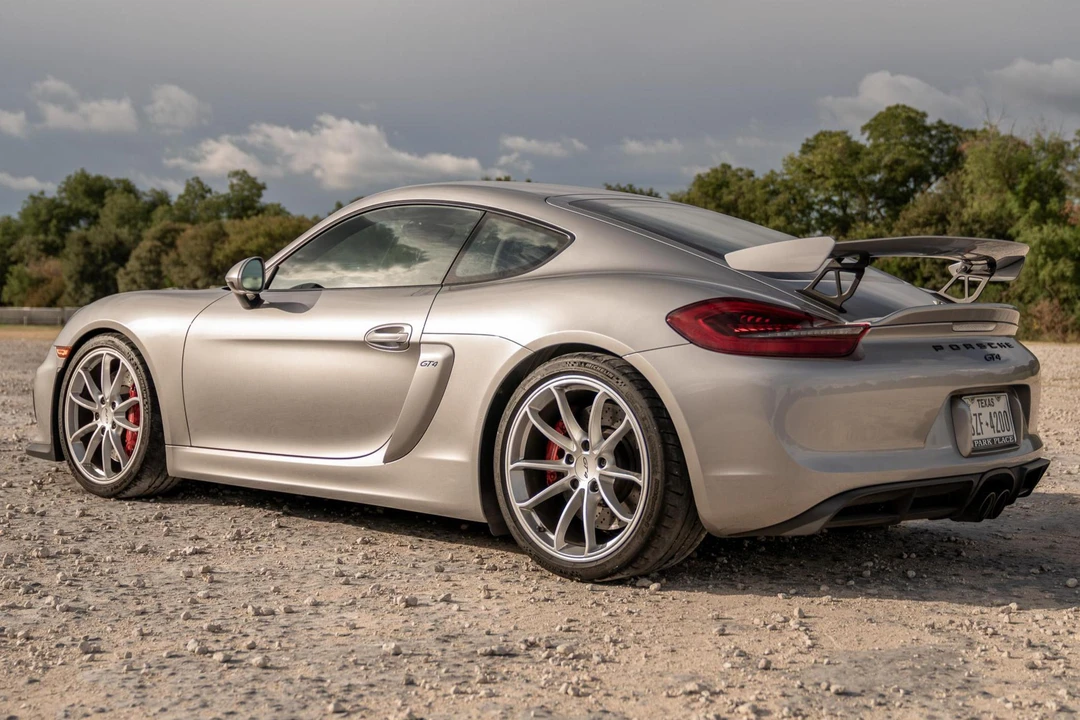 2016 Porsche 981 Cayman GT4 - Image 4 of 31