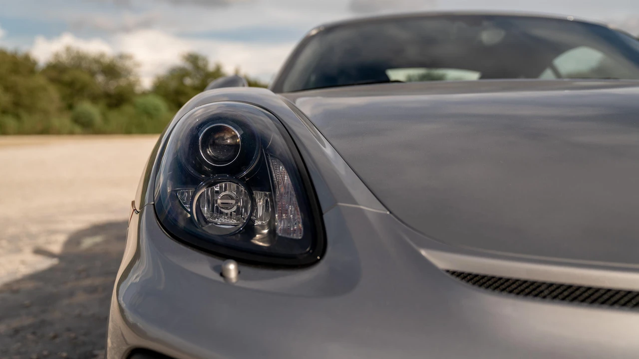 2016 Porsche 981 Cayman GT4 - Image 22 of 31