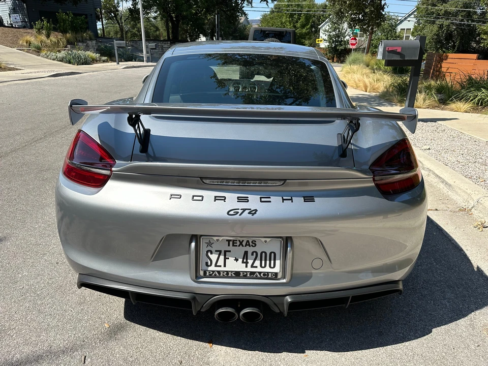 2016 Porsche 981 Cayman GT4 - Image 15 of 31