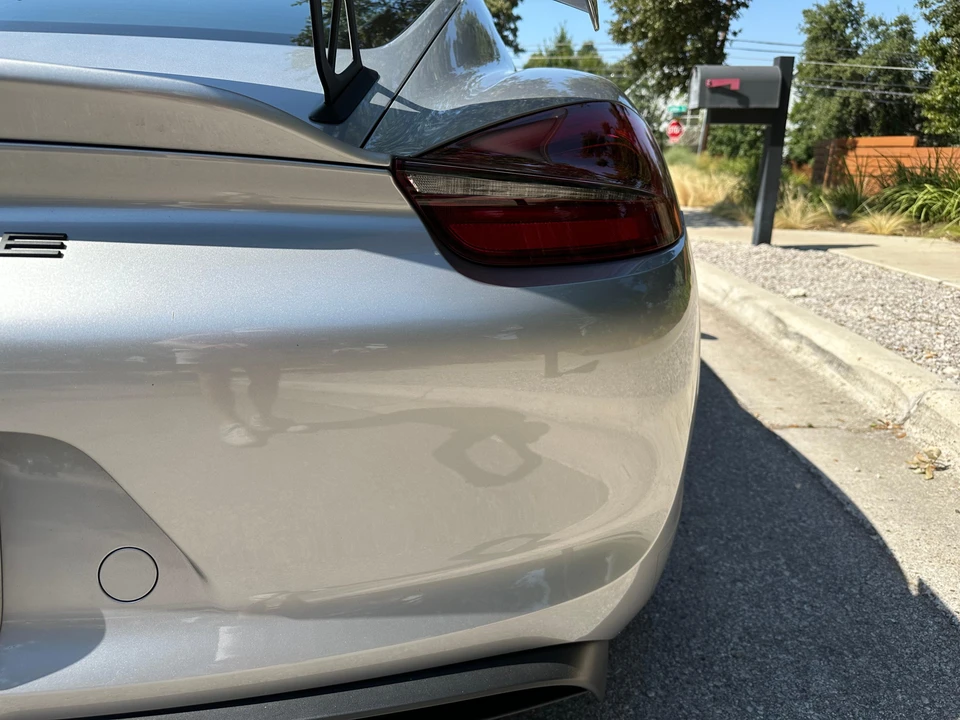 2016 Porsche 981 Cayman GT4 - Image 30 of 31