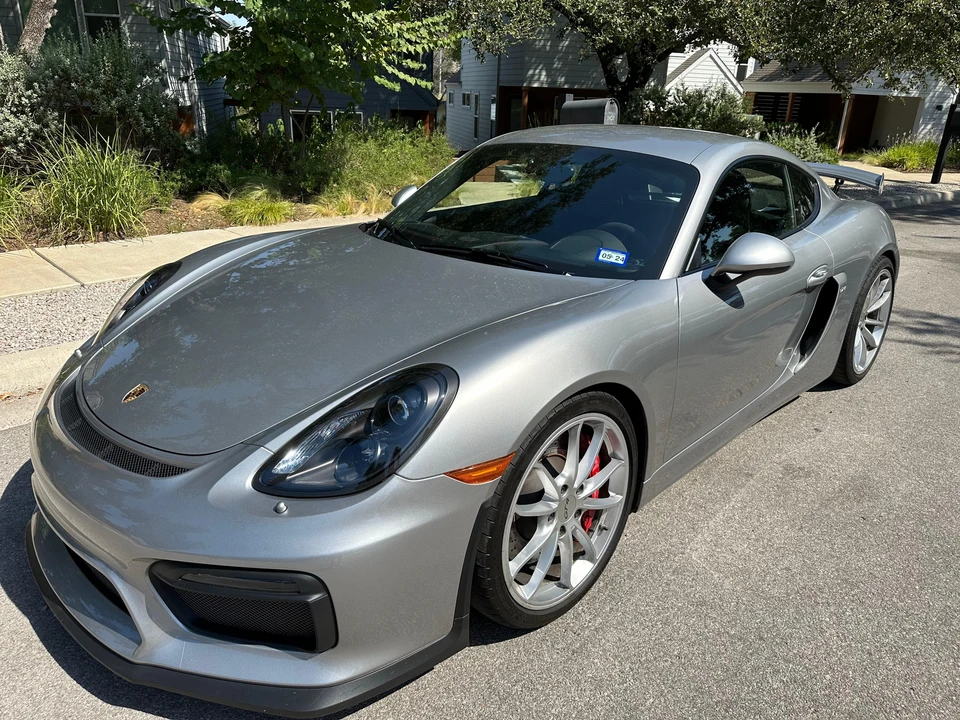 2016 Porsche 981 Cayman GT4 - Image 10 of 31