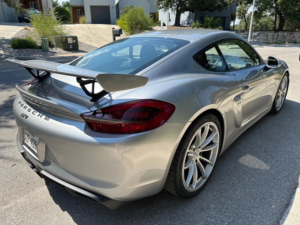 2016 Porsche 981 Cayman GT4 - Image 16 of 31