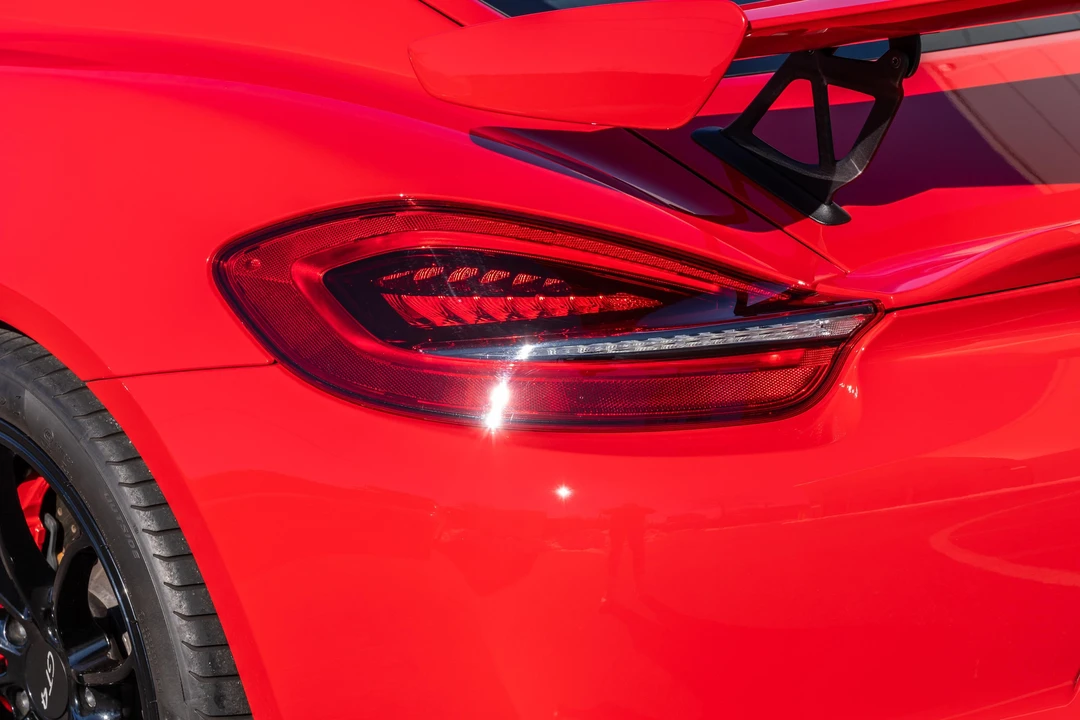 2016 Porsche 981 Cayman GT4 - Image 18 of 31