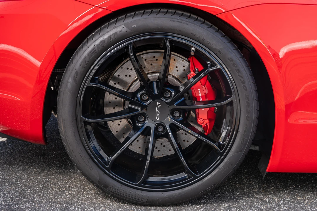 2016 Porsche 981 Cayman GT4 - Image 28 of 31