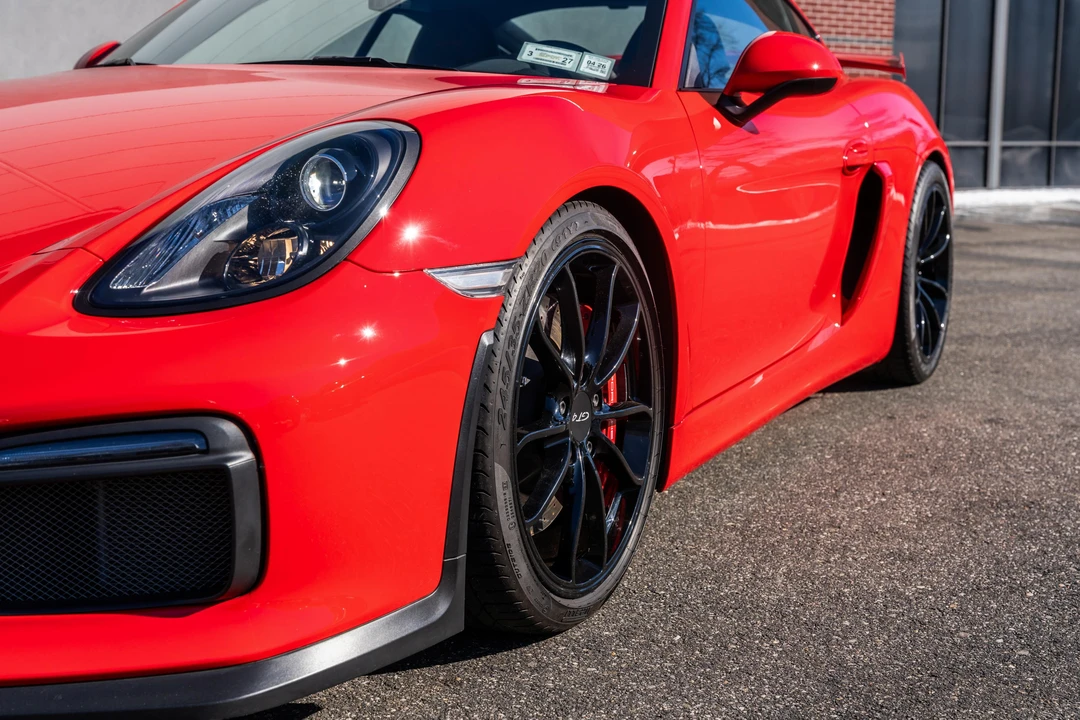 2016 Porsche 981 Cayman GT4 - Image 14 of 31