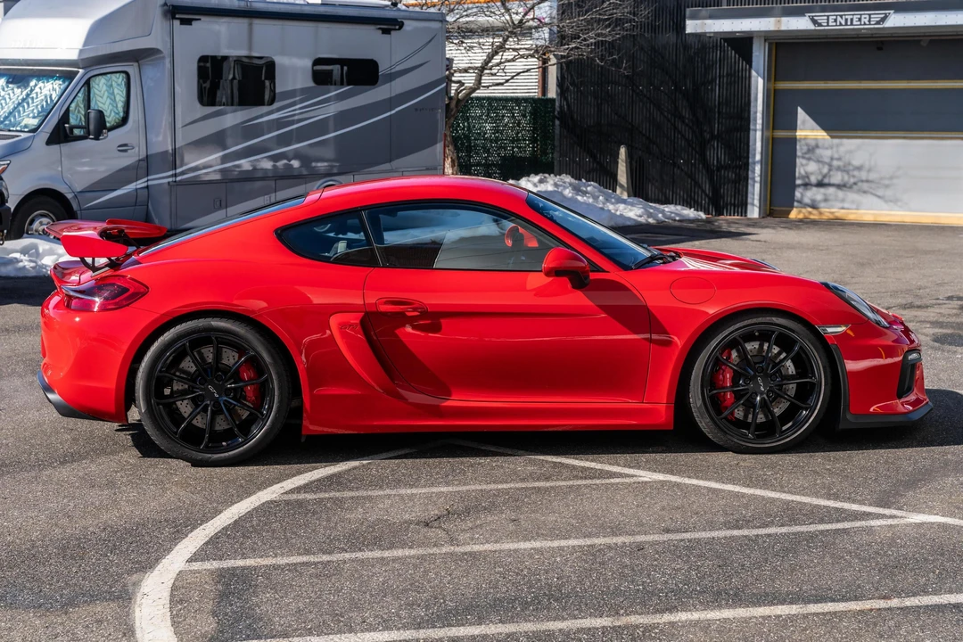 2016 Porsche 981 Cayman GT4 - Image 3 of 31