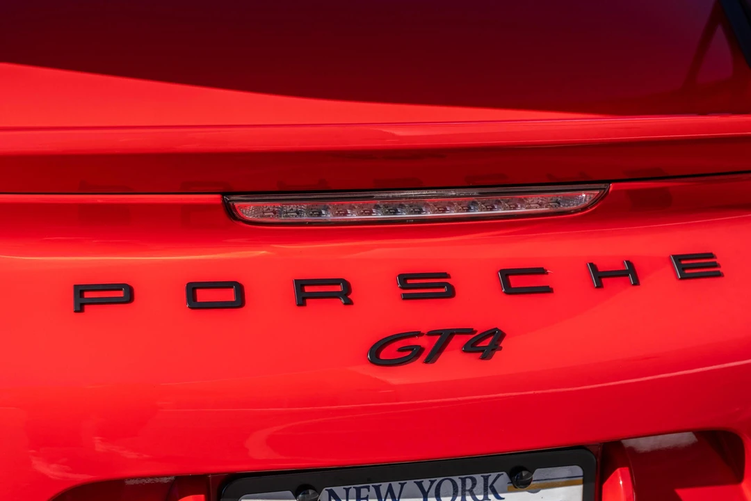 2016 Porsche 981 Cayman GT4 - Image 19 of 31