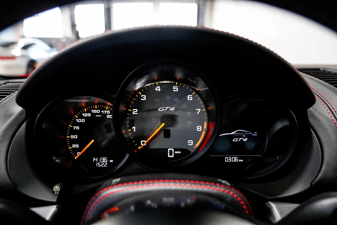 2016 Porsche 981 Cayman GT4 - Image 12 of 21