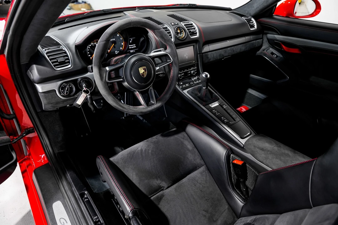 2016 Porsche 981 Cayman GT4 - Image 10 of 21