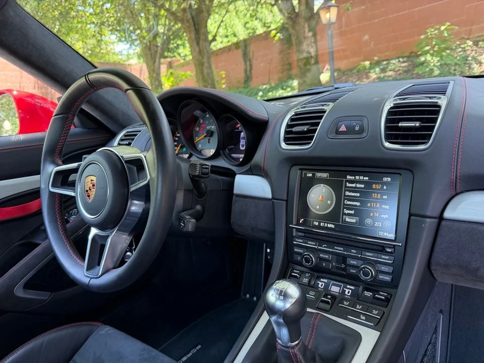 2016 Porsche 981 Cayman GT4 - Image 24 of 27