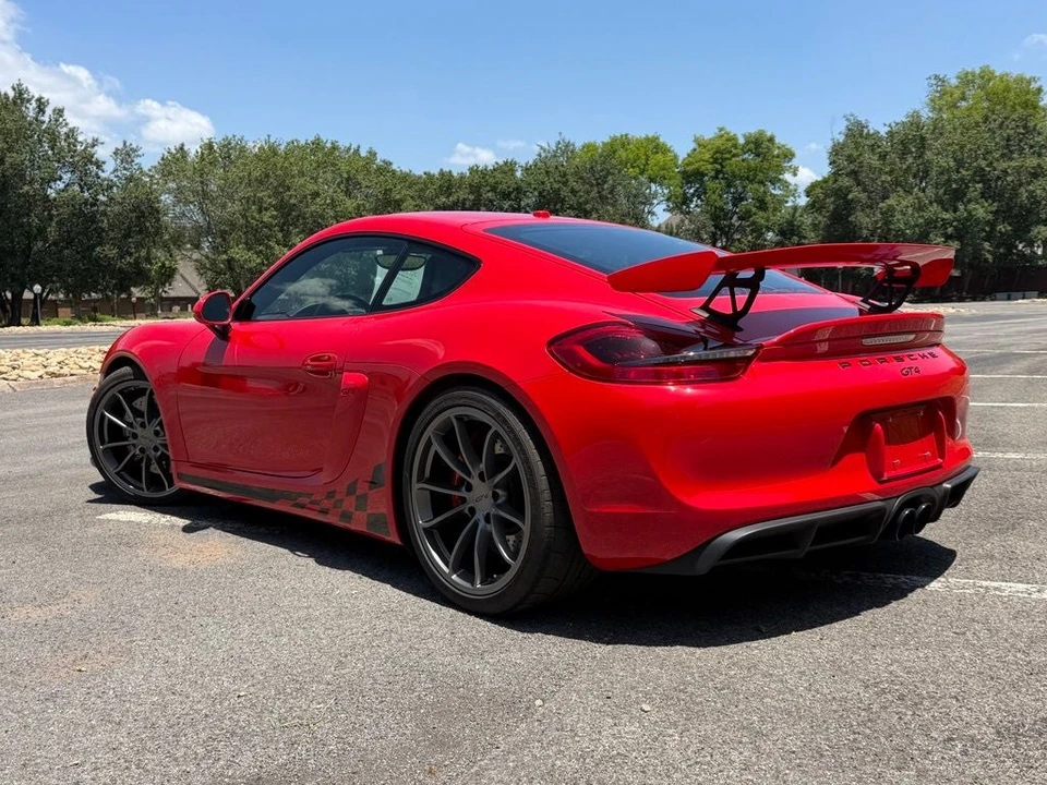 2016 Porsche 981 Cayman GT4 - Image 3 of 27