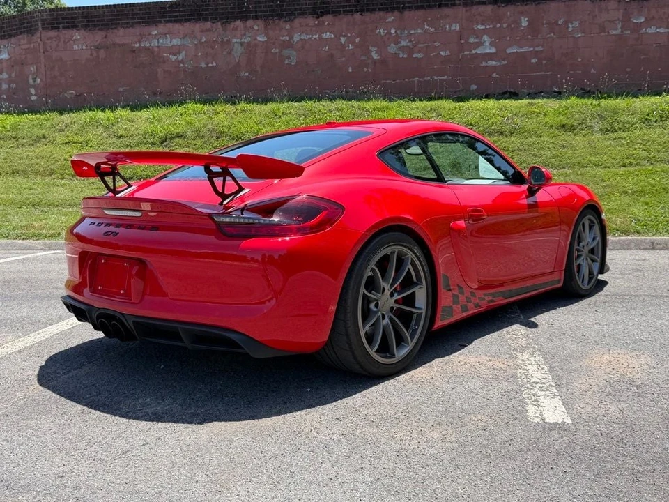 2016 Porsche 981 Cayman GT4 - Image 8 of 27