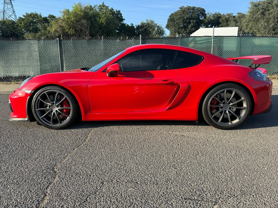 2016 Porsche 981 Cayman GT4 - Image 10 of 31