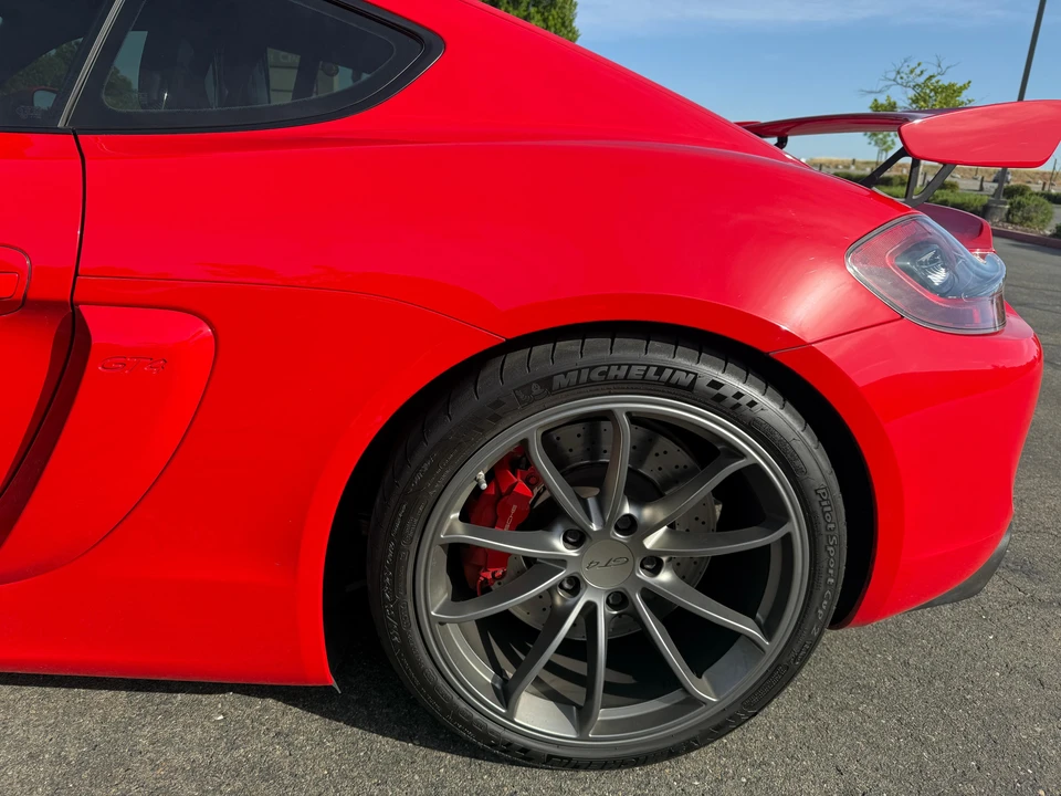 2016 Porsche 981 Cayman GT4 - Image 30 of 31
