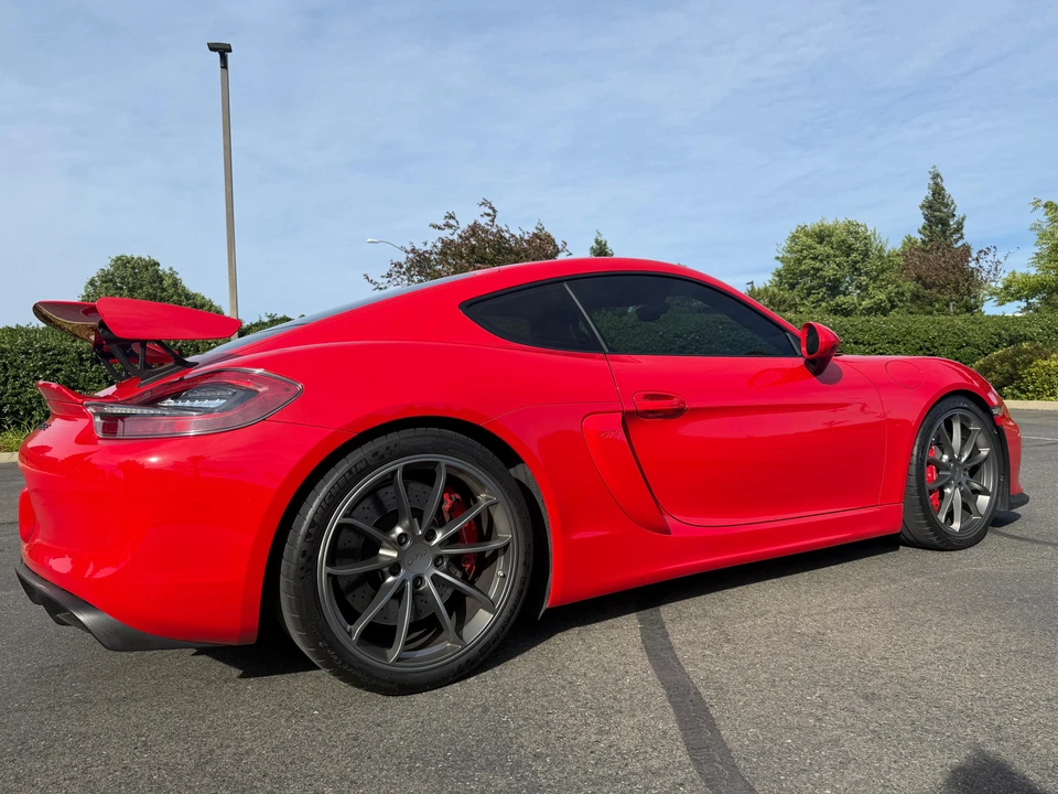 2016 Porsche 981 Cayman GT4 - Image 14 of 31