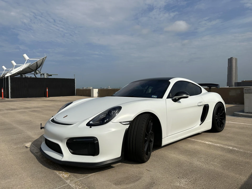 2016 Porsche 981 Cayman GT4 - Image 8 of 31