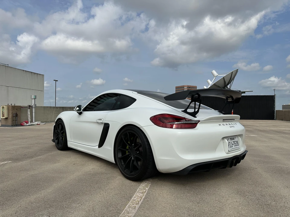 2016 Porsche 981 Cayman GT4 - Image 9 of 31
