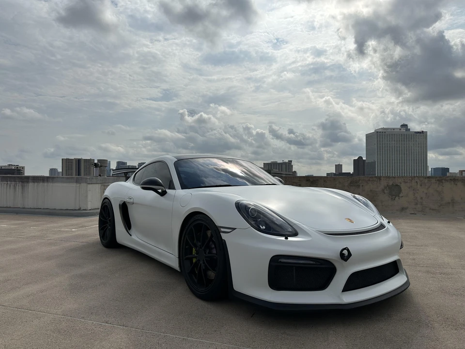 2016 Porsche 981 Cayman GT4 - Image 17 of 31