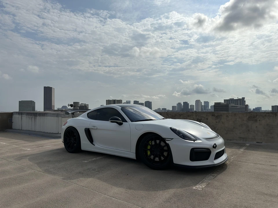 2016 Porsche 981 Cayman GT4 - Image 14 of 31