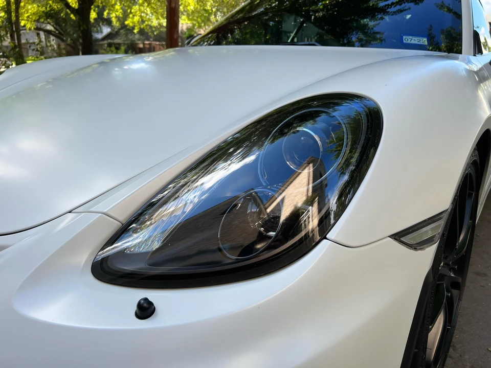 2016 Porsche 981 Cayman GT4 - Image 27 of 31