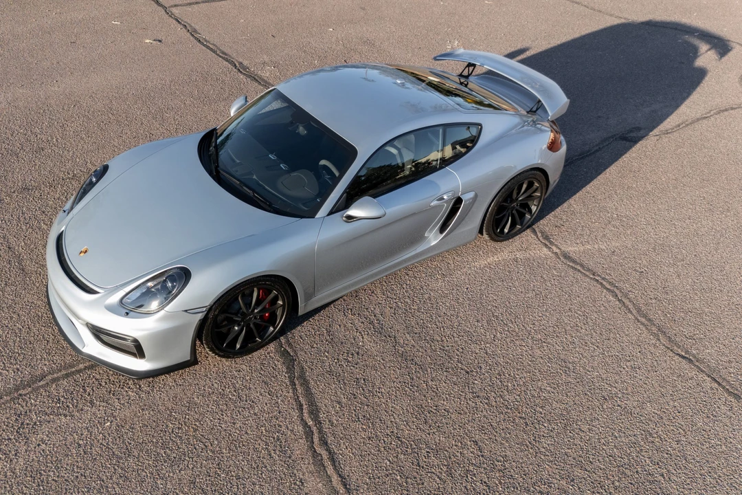 2016 Porsche 981 Cayman GT4 - Image 30 of 31