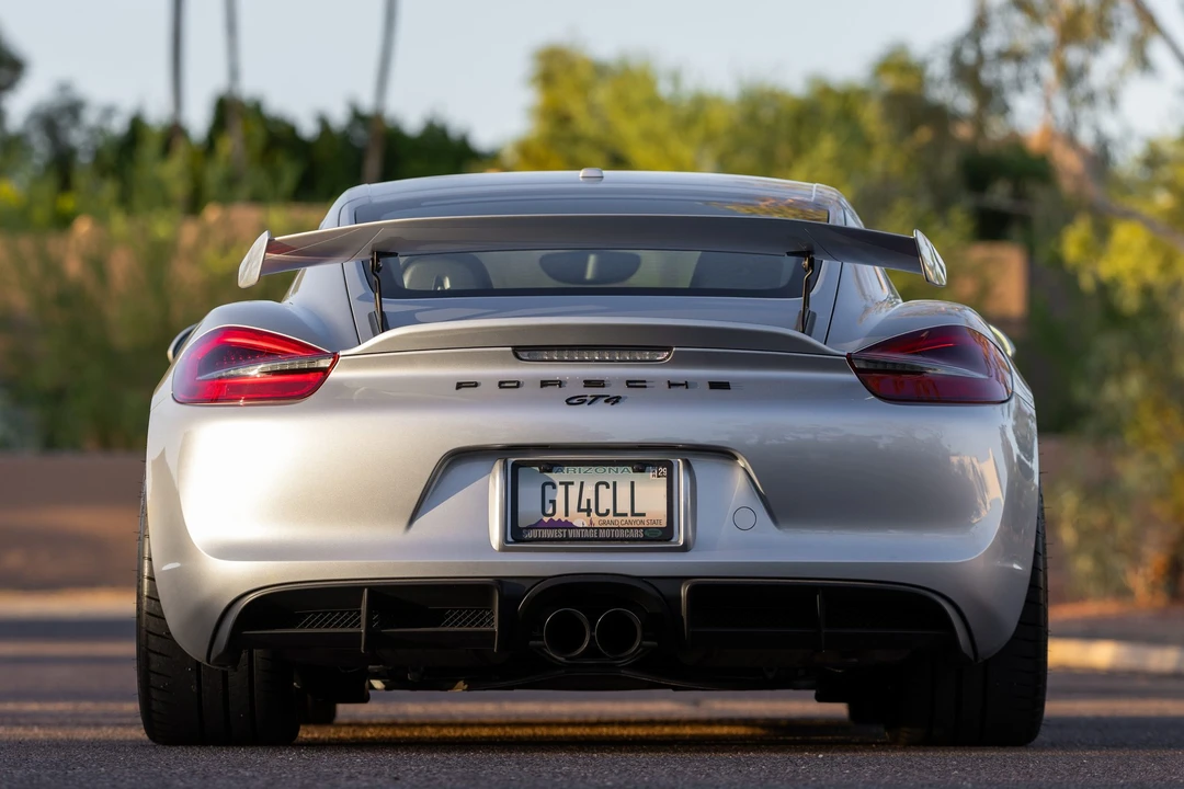 2016 Porsche 981 Cayman GT4 - Image 17 of 31