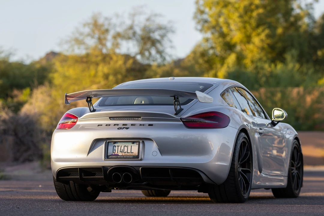 2016 Porsche 981 Cayman GT4 - Image 19 of 31