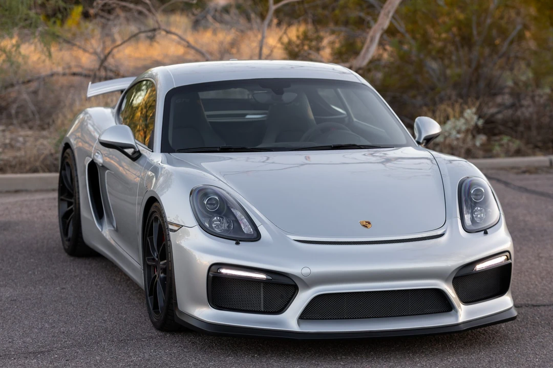 2016 Porsche 981 Cayman GT4 - Image 26 of 31