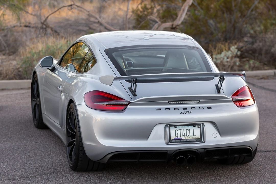 2016 Porsche 981 Cayman GT4 - Image 15 of 31