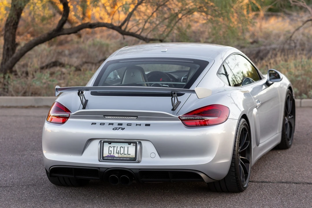 2016 Porsche 981 Cayman GT4 - Image 18 of 31