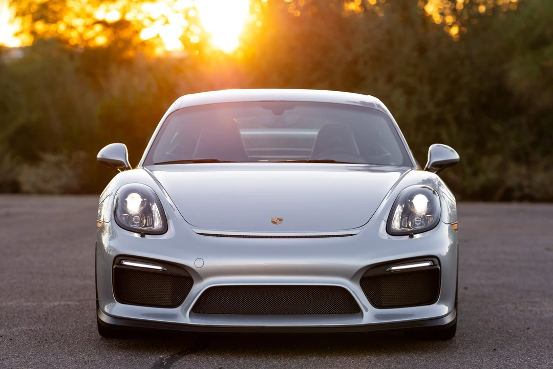 2016 Porsche 981 Cayman GT4 - Image 27 of 31