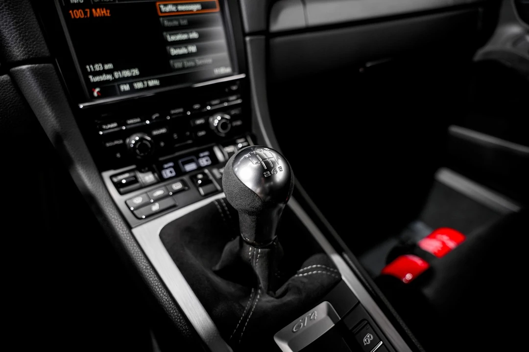 2016 Porsche 981 Cayman GT4 - Image 17 of 21