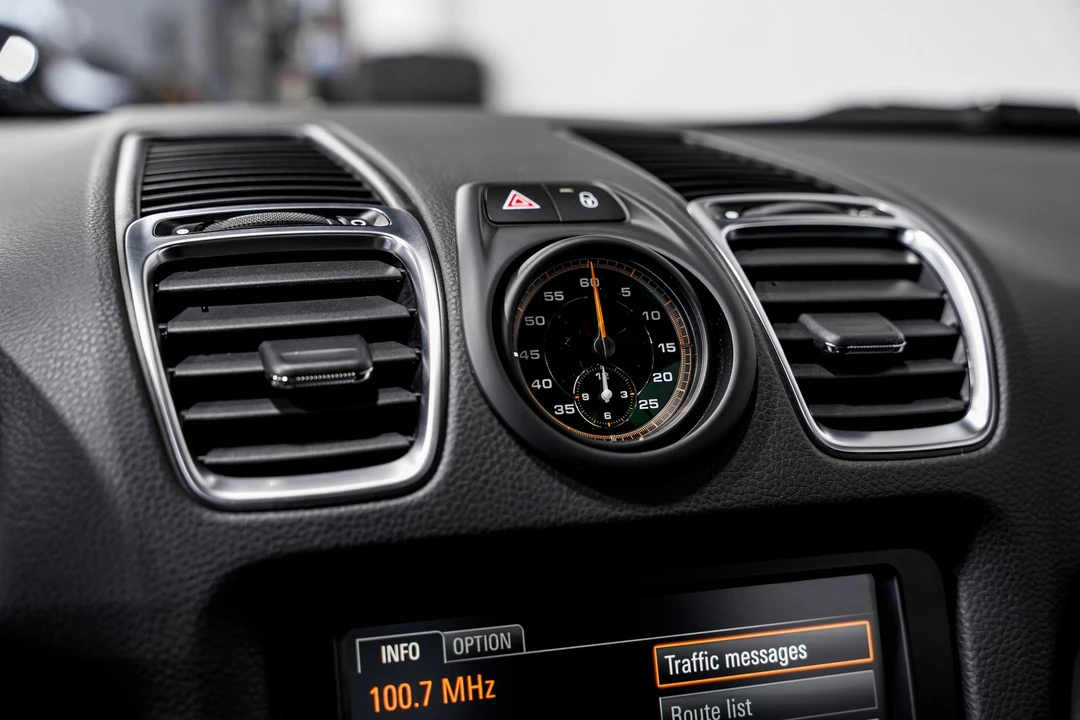 2016 Porsche 981 Cayman GT4 - Image 14 of 21