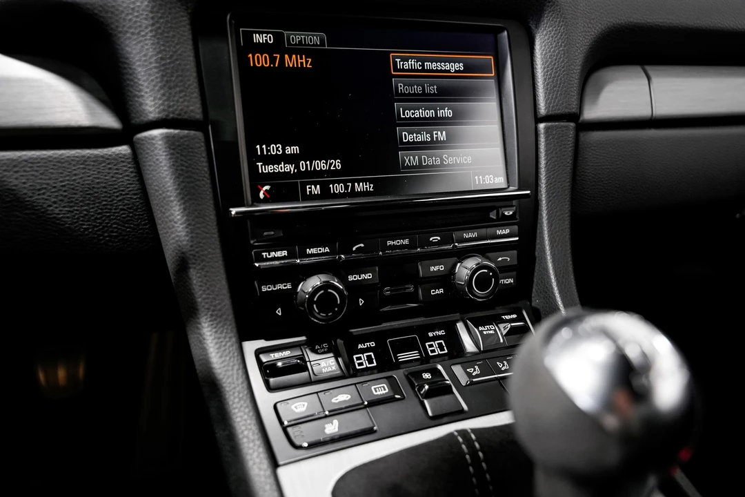 2016 Porsche 981 Cayman GT4 - Image 15 of 21