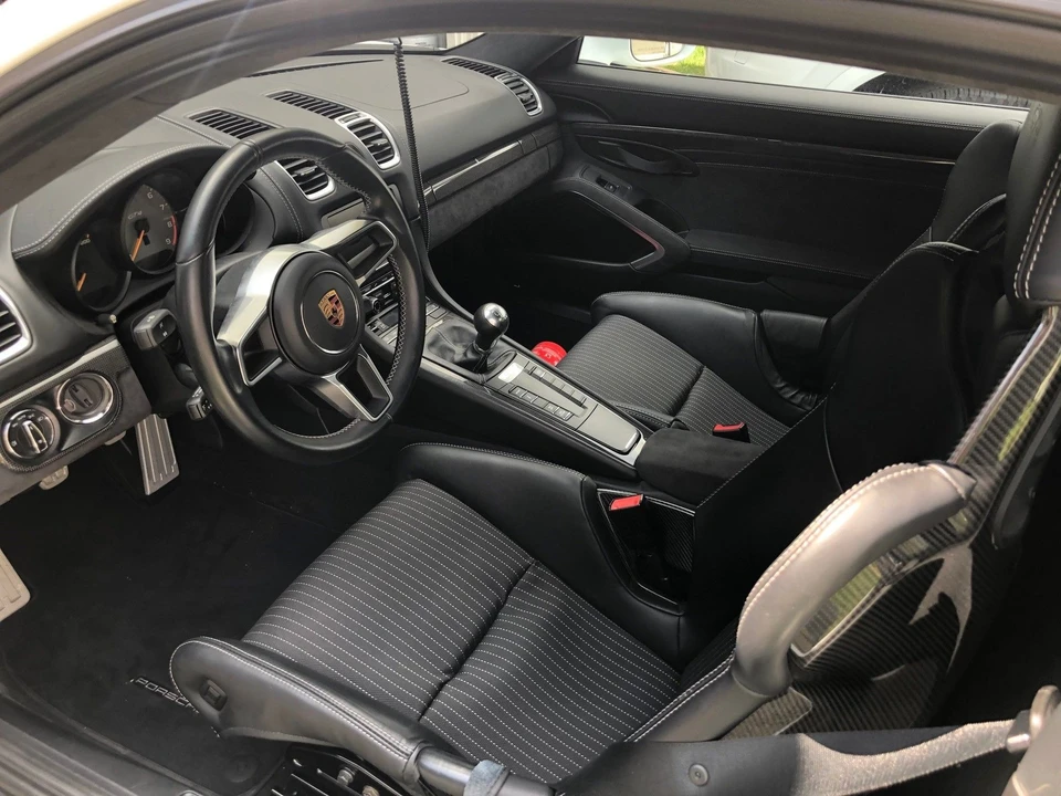 2016 Porsche 981 Cayman GT4 - Image 11 of 11