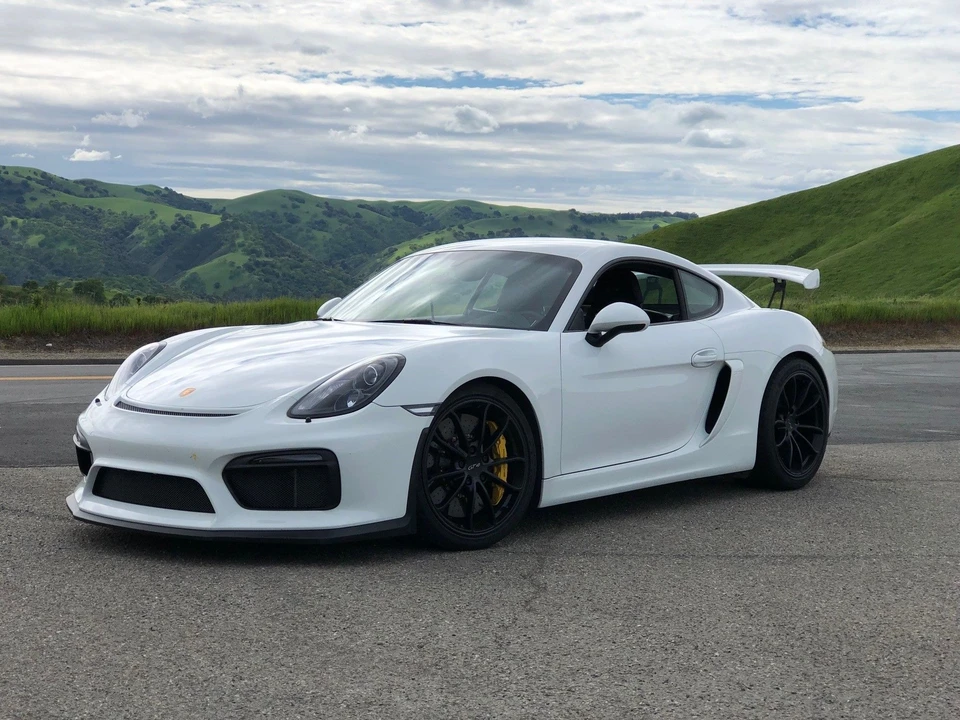 2016 Porsche 981 Cayman GT4 - Image 4 of 11