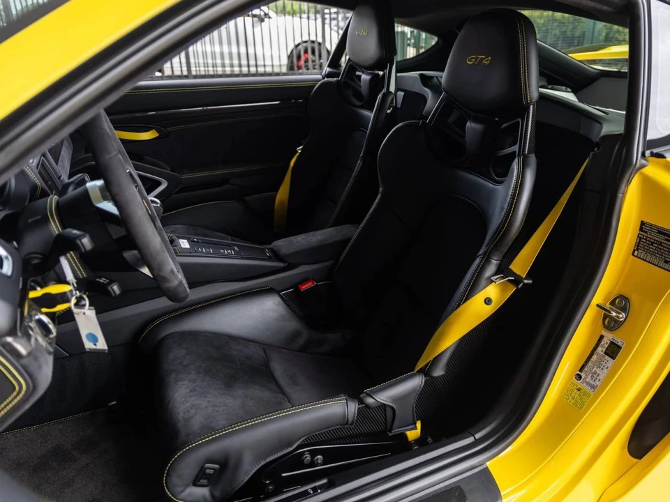 2016 Porsche 981 Cayman GT4 - Image 5 of 5