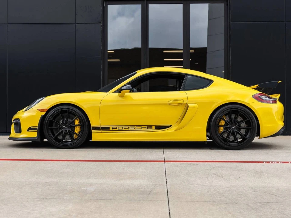 2016 Porsche 981 Cayman GT4 - Image 2 of 5