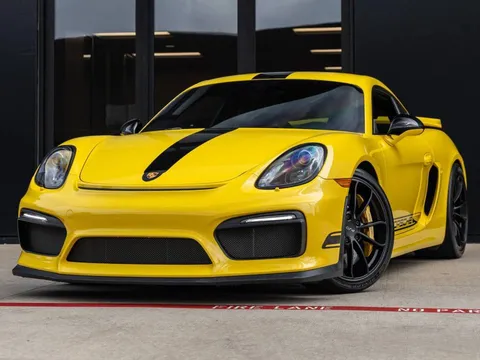 2016 Porsche Cayman GT4