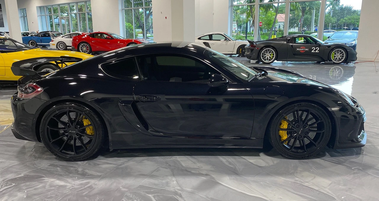2016 Porsche 981 Cayman GT4 - Image 5 of 22