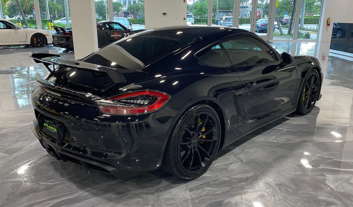 2016 Porsche 981 Cayman GT4 - Image 4 of 22