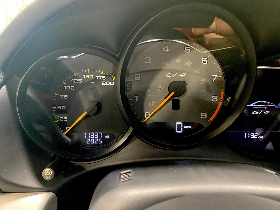 2016 Porsche 981 Cayman GT4 - Image 15 of 22