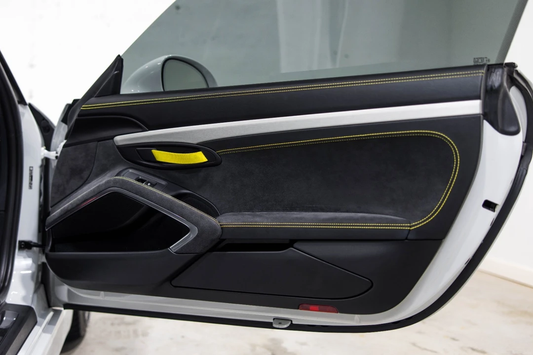 2016 Porsche 981 Cayman GT4 - Image 15 of 31