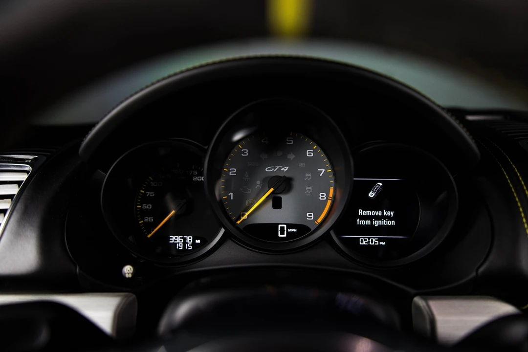 2016 Porsche 981 Cayman GT4 - Image 19 of 31