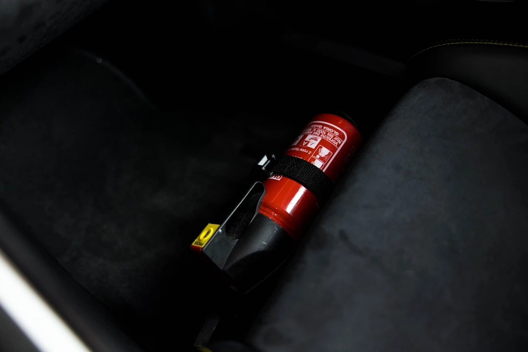 2016 Porsche 981 Cayman GT4 - Image 31 of 31