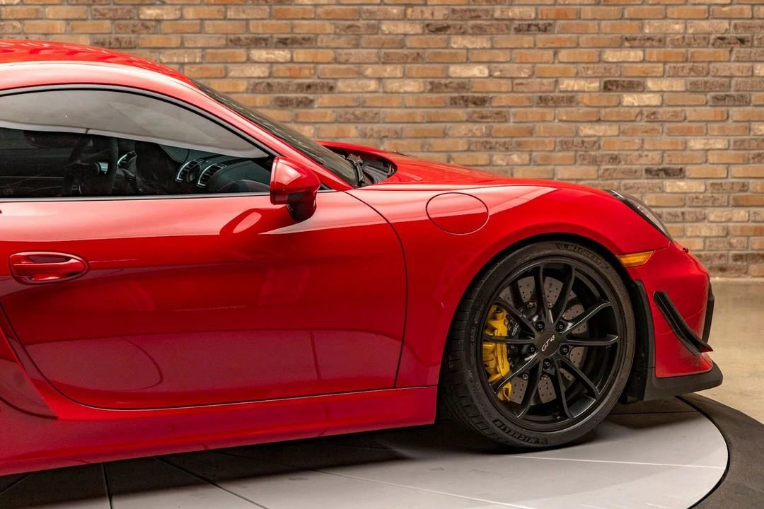 2016 Porsche 981 Cayman GT4 - Image 10 of 24