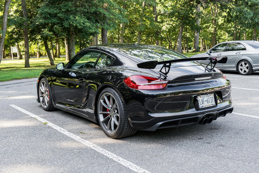 2016 Porsche 981 Cayman - Image 10 of 31